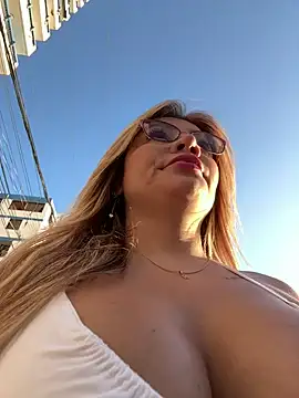 DIANITA 1988 online show from January 10, 2025, 10:15 pm