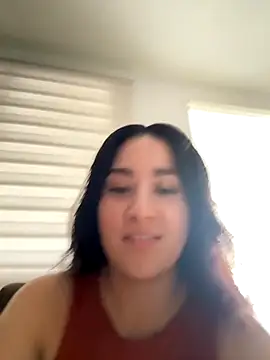 Nina lovi online show from November 27, 2025, 8:44 pm