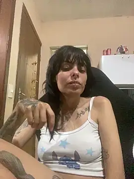 Sarah-safada online show from December 16, 2025, 2:05 am