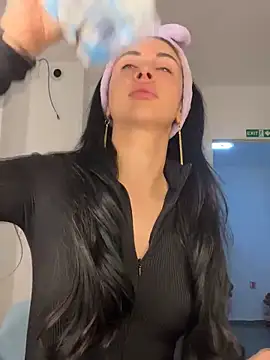 MeganHopeX online show from December 5, 2024, 5:48 am