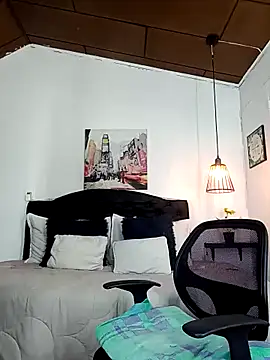 salomexlove 20 online show from March 4, 2025, 12:22 pm