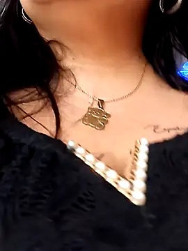 salomexlove 20 online show from October 25, 2025, 12:45 pm