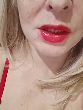 Vivian115 online show from November 3, 2025, 4:52 pm