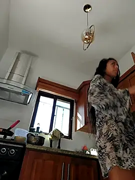 Luna-Natural online show from February 16, 2026, 2:02 pm