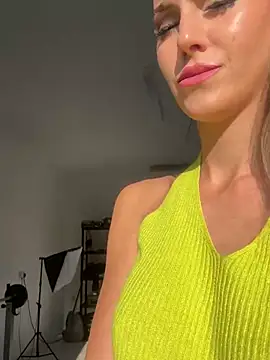 nicole 98 online show from February 26, 2026, 3:11 pm