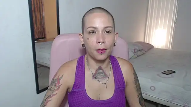 moon cat85 online show from March 2, 2025, 1:38 pm