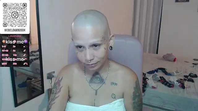 moon cat85 online show from March 8, 2025, 12:22 am