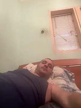 Snapshot of AlexandruUK chatting on May 27, 2026, 9:17 am AlexandruUK online show from May 27, 2026, 9:17 am