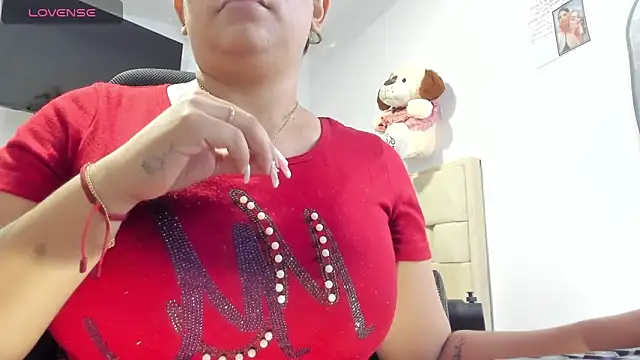 sweetfabianaxl online show from October 8, 2025, 7:55 pm