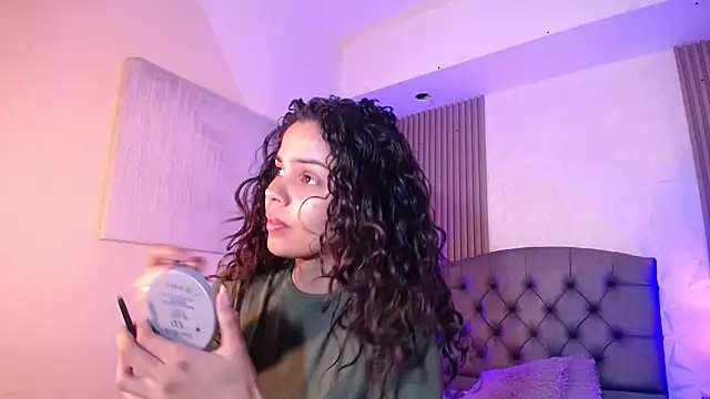 ximena diaz online show from February 20, 2025, 8:47 pm