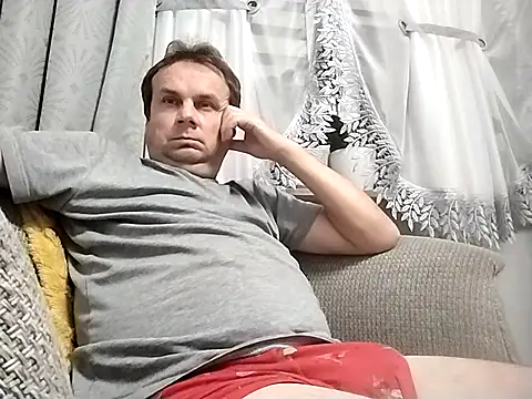 grzes19763 online show from September 18, 2025, 8:55 pm