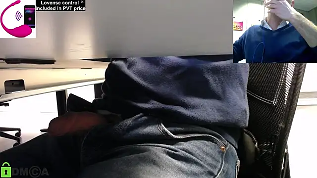 Snapshot of pliko chatting on March 21, 2025, 4:18 pm pliko online show from March 21, 2025, 4:18 pm