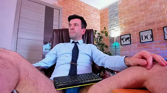 SteveTiger online show from March 4, 2025, 12:22 pm