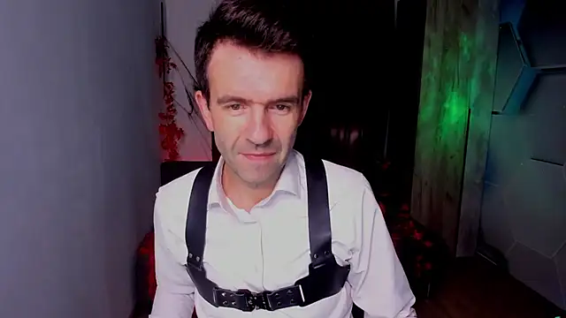 SteveTiger online show from November 2, 2025, 3:31 am