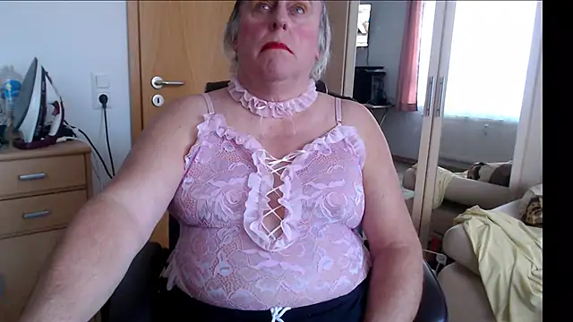Sissygera online show from January 8, 2025, 1:09 pm