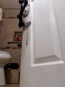 bobby69cock online show from March 31, 2026, 9:59 pm