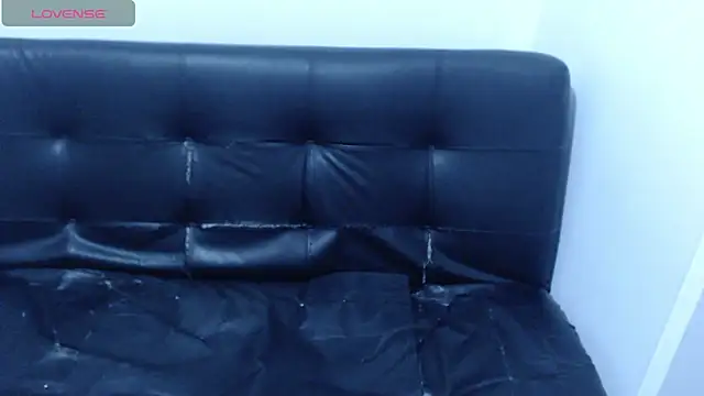 Dulce-Bella online show from January 8, 2025, 10:27 pm