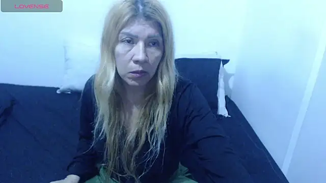 Dulce-Bella online show from January 31, 2026, 9:13 pm