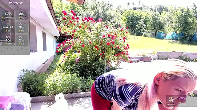 luxurydoll21 online show from May 30, 2026, 11:18 am