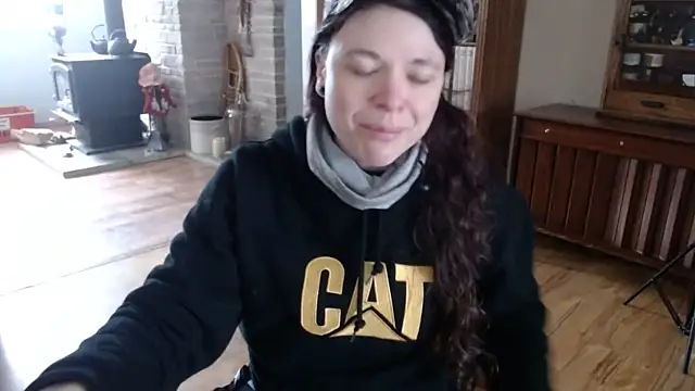 Snapshot of MarcyJones chatting on February 4, 2025, 3:15 pm MarcyJones online show from February 4, 2025, 3:15 pm