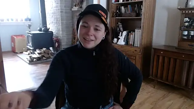 Snapshot of MarcyJones chatting on February 6, 2025, 2:37 pm MarcyJones online show from February 6, 2025, 2:37 pm