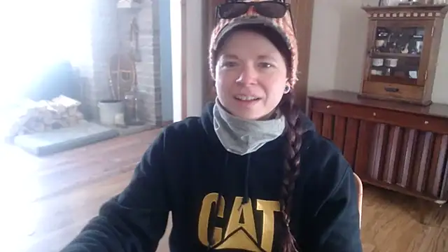 Snapshot of MarcyJones chatting on February 12, 2025, 3:16 pm MarcyJones online show from February 12, 2025, 3:16 pm