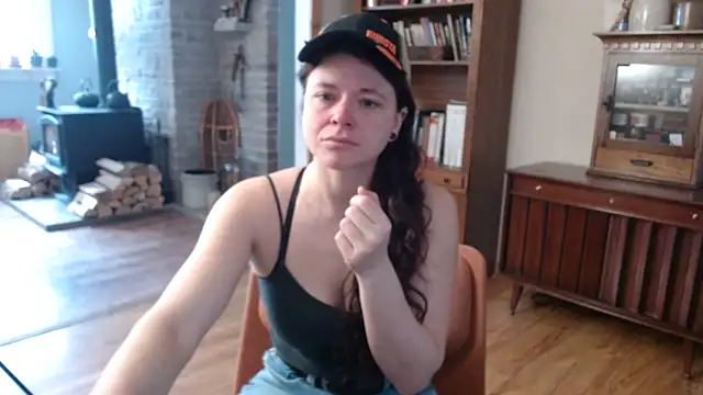 Snapshot of MarcyJones chatting on February 25, 2025, 2:11 pm MarcyJones online show from February 25, 2025, 2:11 pm