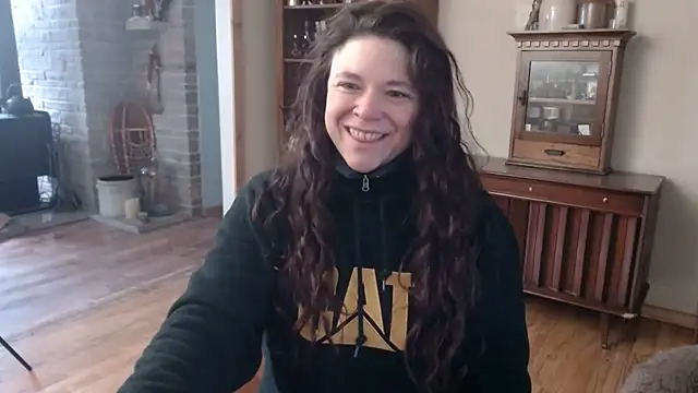 Snapshot of MarcyJones chatting on March 22, 2025, 2:03 pm MarcyJones online show from March 22, 2025, 2:03 pm