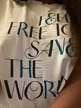 Aestheticsgirl online show from September 9, 2025, 9:14 pm