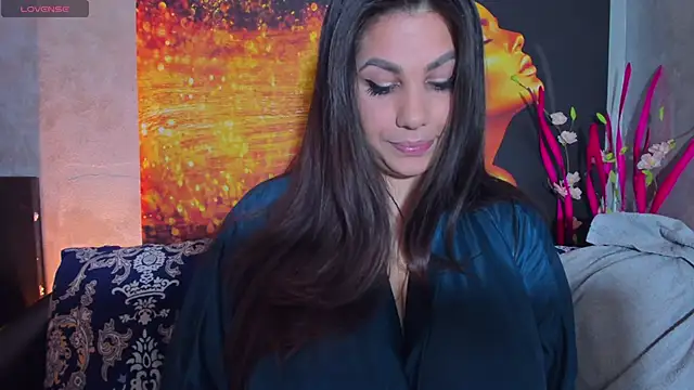 Snapshot of Emma_Muller32 chatting on January 6, 2025, 2:37 am Emma Muller32 online show from January 6, 2025, 2:37 am