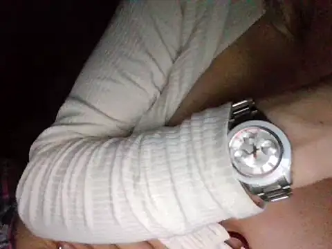 Snapshot of suuzykiss chatting on December 14, 2024, 12:33 am suuzykiss online show from December 14, 2024, 12:33 am