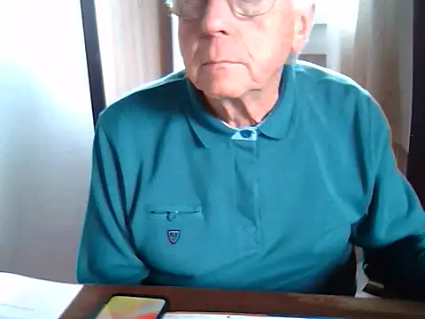 Snapshot of johnjohn622662 chatting on September 17, 2025, 3:24 pm johnjohn622662 online show from September 17, 2025, 3:24 pm