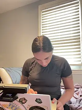 jaseyrae online show from September 11, 2025, 4:51 pm