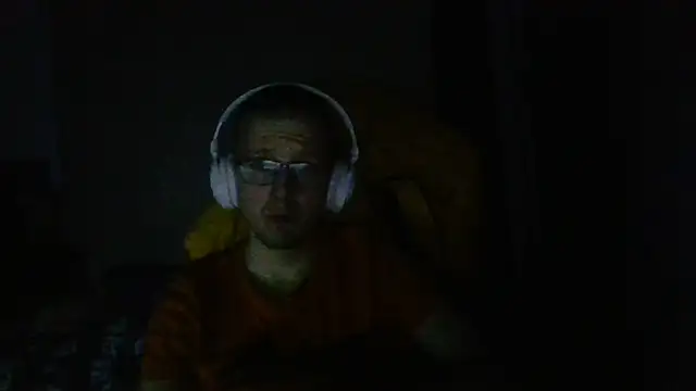 Snapshot of David250692 chatting on February 20, 2026, 6:52 pm David250692 online show from February 20, 2026, 6:52 pm