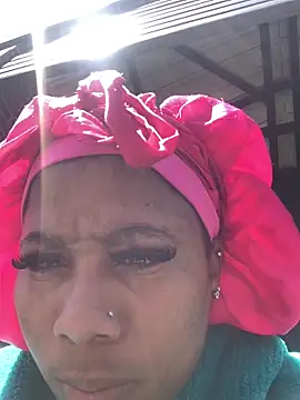 Snapshot of CurvyDesire1 chatting on March 10, 2026, 9:03 am CurvyDesire1 online show from March 10, 2026, 9:03 am