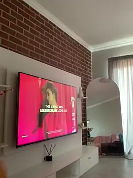 Snapshot of CurvyDesire1 chatting on March 27, 2026, 7:36 am CurvyDesire1 online show from March 27, 2026, 7:36 am