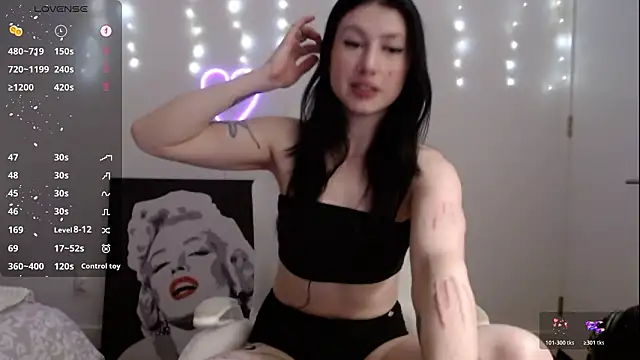 PlayfulApril online show from February 25, 2026, 1:04 am