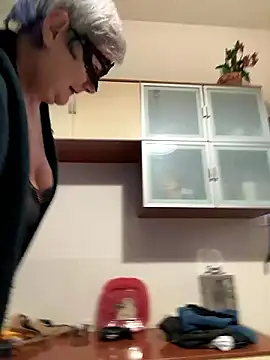 simona60 online show from December 8, 2024, 2:09 pm