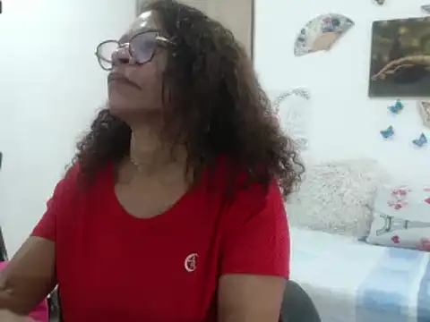 BustyMilf  online show from March 21, 2025, 11:55 am