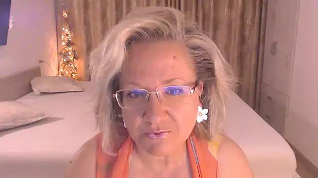 Raisshy online show from July 16, 2026, 1:55 am