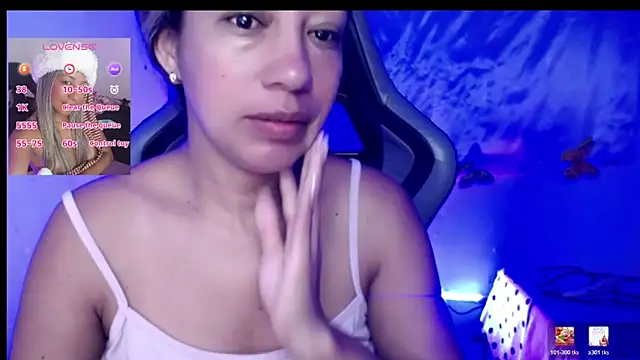 ninatiny online show from March 15, 2026, 10:43 am