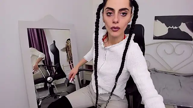 jessystarr online show from February 26, 2025, 10:04 am