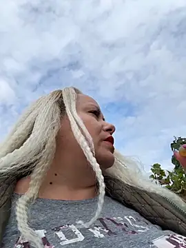 SabinaSweety online show from October 14, 2025, 11:33 am