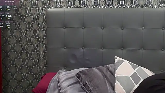 Clara-xoxo online show from January 13, 2025, 2:00 pm