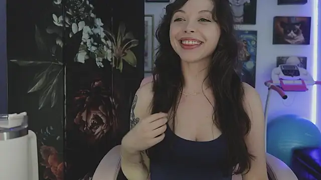 Snapshot of makiyahbelle chatting on January 17, 2026, 9:36 am makiyahbelle online show from January 17, 2026, 9:36 am