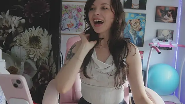 Snapshot of makiyahbelle chatting on February 16, 2026, 3:57 am makiyahbelle online show from February 16, 2026, 3:57 am