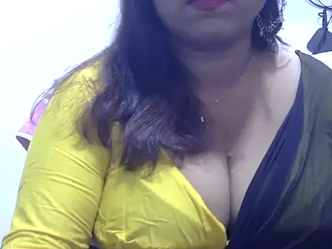 Snapshot of ROSEE_MERRYYYY chatting on March 19, 2026, 1:26 pm ROSEE MERRYYYY online show from March 19, 2026, 1:26 pm