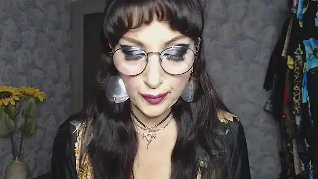 Aziza1 online show from September 10, 2025, 3:34 pm