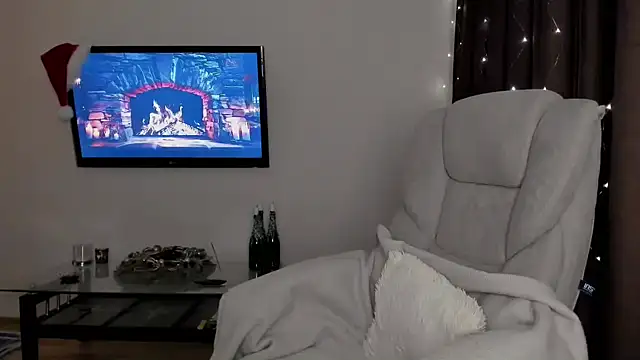 SeasonalSomeone online show from January 9, 2025, 6:47 pm