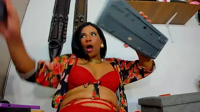 sashasweethot online show from January 6, 2025, 7:13 pm